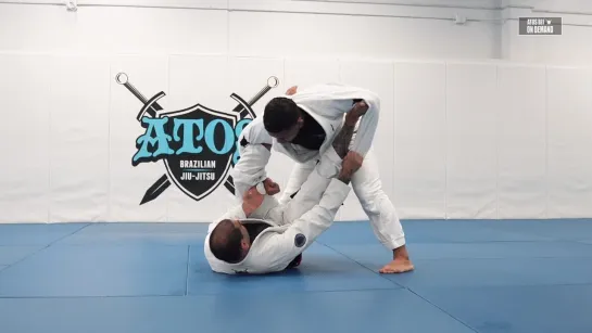 Jonnatas Gracie teaches Lasso Guard Concepts with Transition to Omoplata