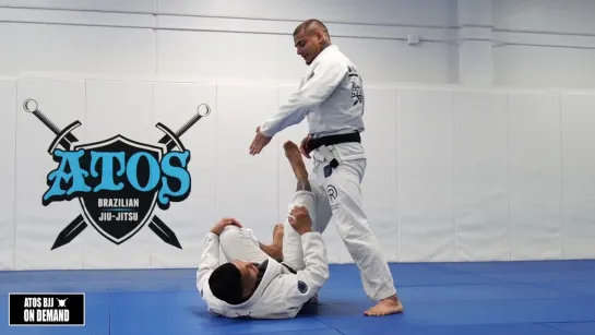 2 Jonnatas Gracie teaches Toreando Pass to Long Step, during the fundamental class