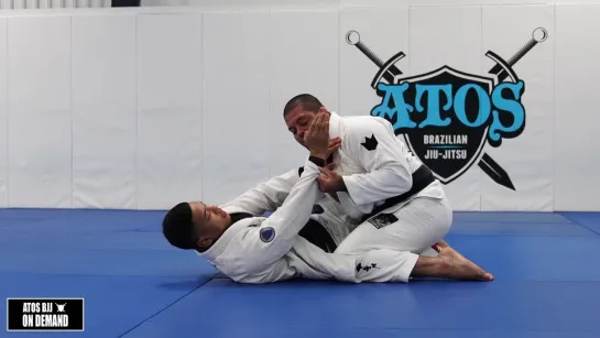 Andre Galvao teaches 2 Key Details to Pass the Half Guard #GalvaoJJ