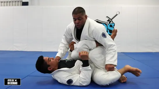 Andre Galvao teaches Leg Pin From DLR, during the advanced class #GalvaoJJ