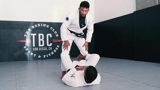 Dominique Bell - Guard Passing Leg Work Drill (BJJ Guard Passing)