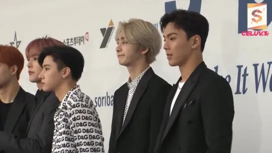 [VK][30.08.18] MONSTA X on 2018 SOBA Red (Blue) Carpet