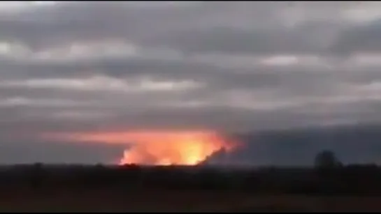 В Черниговской области горят склады боеприпасов