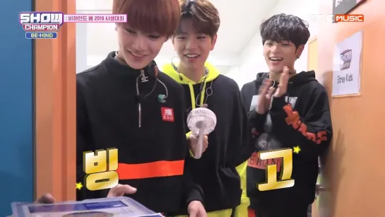 [190423] Stray Kids » Show Champion behind