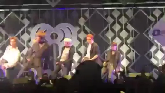 [VK][181205] MONSTA X fancam - Dramarama @ 'Jingle Ball Tour' in Philadelphia