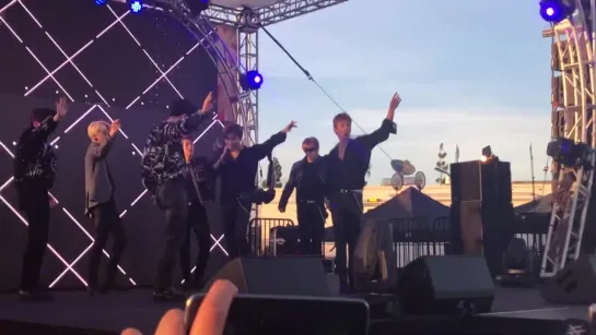 [VK][181130] MONSTA X fancam - Dramarama @ Jingle Ball Village in Los Angeles