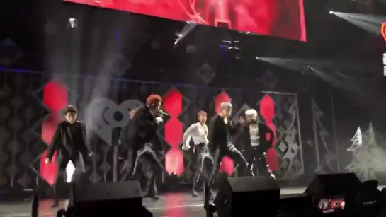 [VK][181203] MONSTA X fancam - Shoot Out @ 'Jingle Ball Tour' in Minneapolis