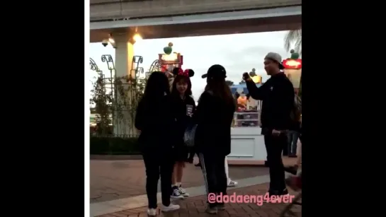 170221 Dodaeng in DisneyLand