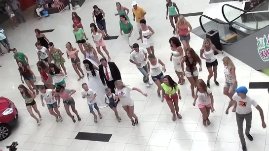 FLASH-MOB_(RIVERA)_[10.08.13]