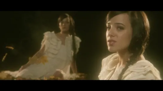 Alizee - A Cause De Lautomne