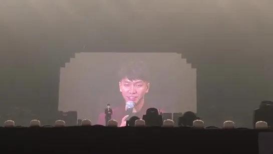 [20141225] Concert Psy 싸이콘서트게스트 이승기인사 [VB1BJfgdrxo]