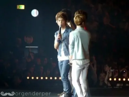 [fancam] 110610 SHINee introducing speech at SMTOWN Paris