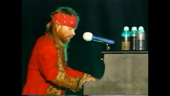 Guns N' Roses - Live at the Paris Hippodrome, France (06.06.1992)