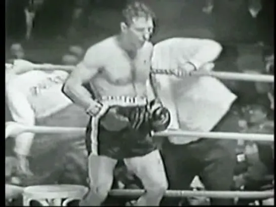 1958-12-10 Boxing ¦ Archie Moore vs Yvon Durelle