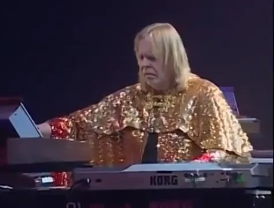 Rick Wakeman  Journey To The Centre Of The Earth live  Made In Cuba_