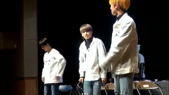 [FANCAM] 171203 Ёнбин, Тэян и Чани SF9 (TAEMIN-Move) @ Daegu/Daejeon Fansign