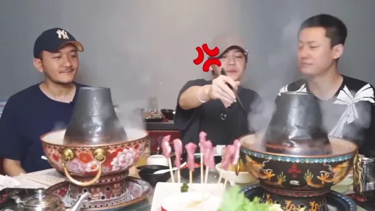 【LUHAN MUKBANG】Beijing hotpot 01