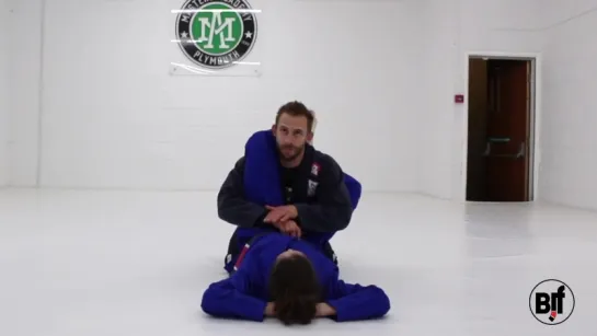 Tom Barlow - Triangle Escape Drill