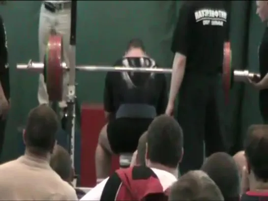 Andrey Malanichev 300 (661) bench press (1)