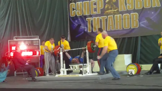 Andrey Belayev 300 (661) bench press