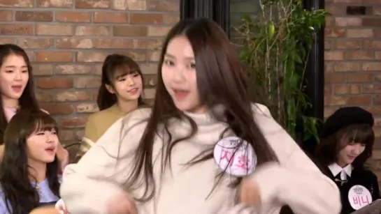 · Show|Live|Cut · 151124 · OH MY GIRL Jiho dancing SNSD - "Oh!" · MBC "Heyo TV: Choikoon Show" ·