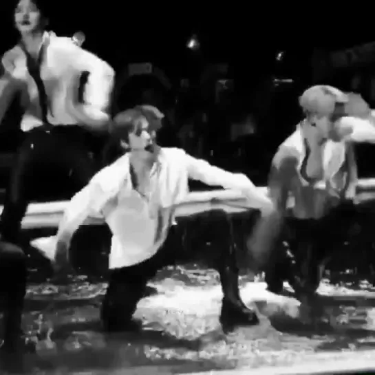 [VK][190106] MONSTA X fancam - Intro (Minhyuk focus) @ Golden Disc Awards 2019