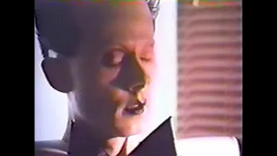 Klaus Nomi - Falling In Love Again (Original Music Video) (1982)