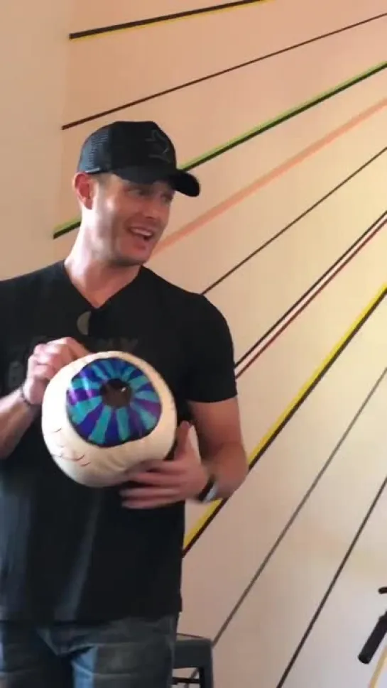 Second half of Jensen Ackles pumpkin judging video