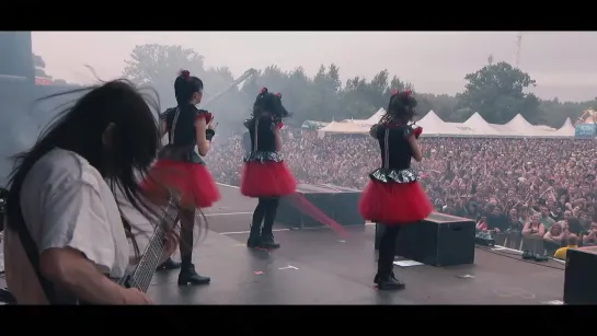 BABYMETAL - Ijime,Dame,Zettai - Live at Sonisphere 2014,UK (OFFICIAL)