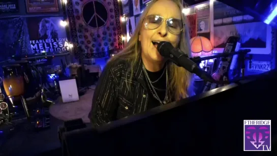 Melissa Etheridge Sings Fallin by Alicia Keys on EtheridgeTV