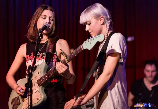 Larkin Poe ¦ “Shes A Self Made Man“ (Lockdown Sessions)