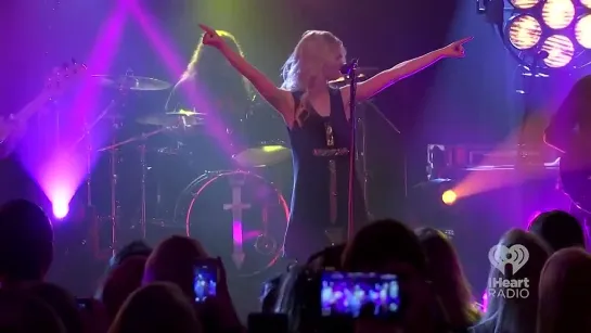 The Pretty Reckless - Heaven Knows (Live at iHeartRadio)