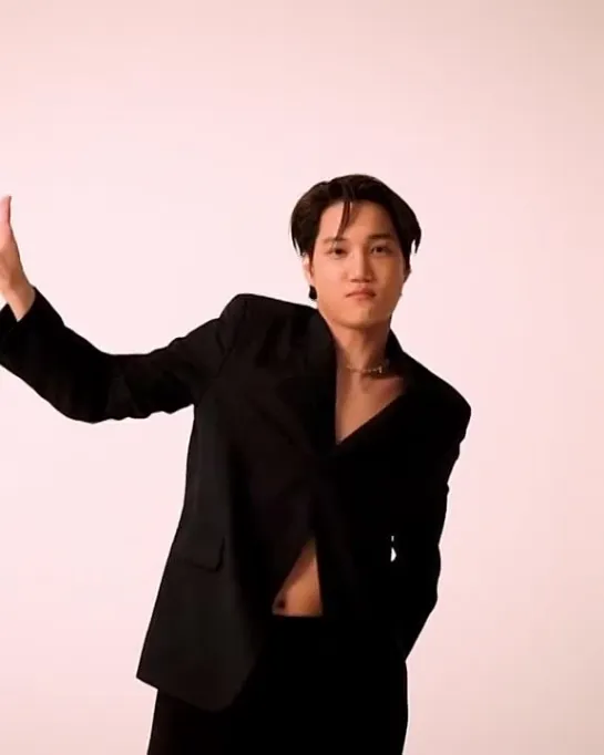 210326 EXO's KAI @ bobbibrownkorea Instagram Update