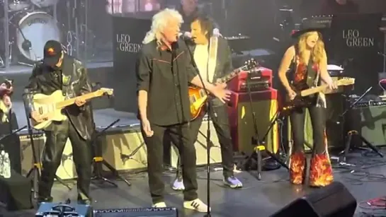 Hello Mary Lou - Brian May, Ronnie Wood, James Burton - London Palladium - 4th J