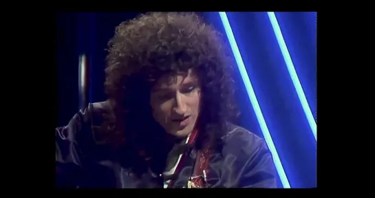 Brian May (Queen) - Pop Quest