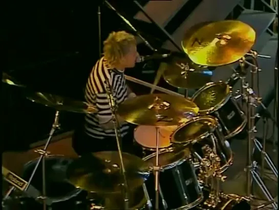 Roger Taylor cam - Live at Wembley 1986 - HQ