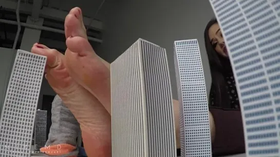 Giantess Anastasia - Tiny City Foot Play