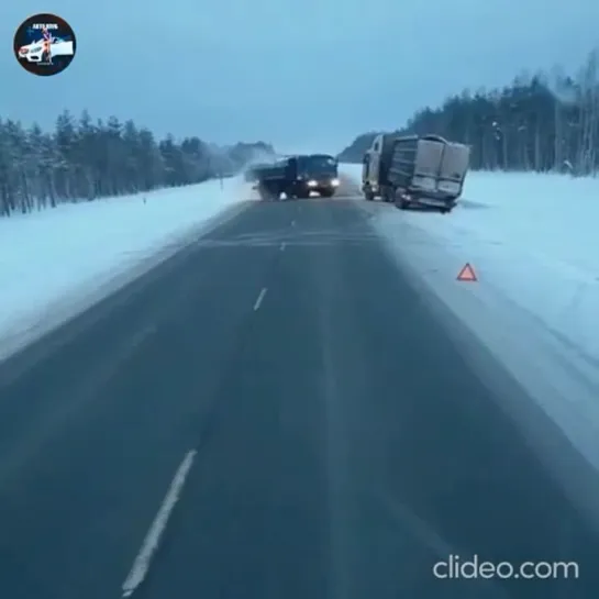 Водит. солидарность в действии! Молодца!