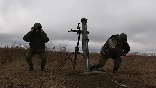 В Сибири минометные расчеты, сформированные из мобилизованных военнослужащих, приступили к стрельбам