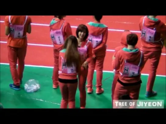 [FanCam] 20130128 JIYEON  EUNJUNG (T-ARA)