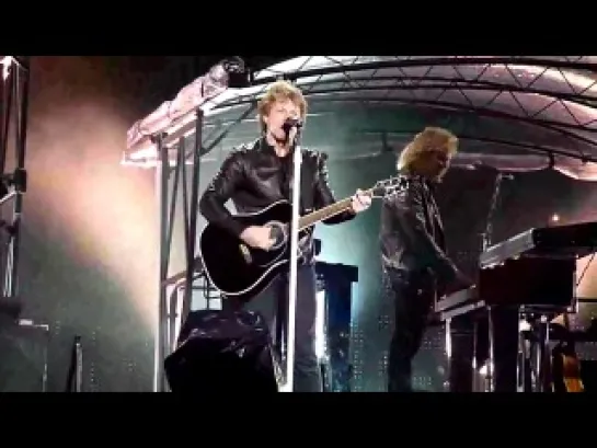 Bon Jovi - Blaze Of Glory (Live at Sydney Football Stadium,Sydney,Australia 19.12.2010 THE CIRCLE TOUR)