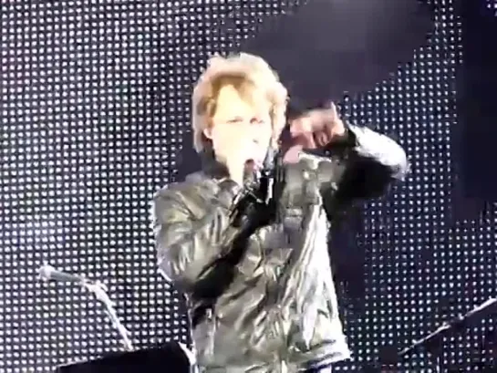 Bon Jovi -  Livin' On A Prayer (Live at Hershey Park Stadium, Hershey,19.05.2010 THE CIRCLE TOUR)