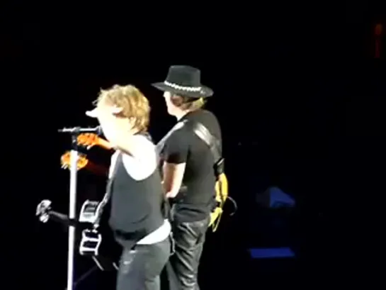 Bon Jovi - Wanted Dead Or Alive (Live at Honolulu, Hawaii,11.02.2010 THE CIRCLE TOUR)