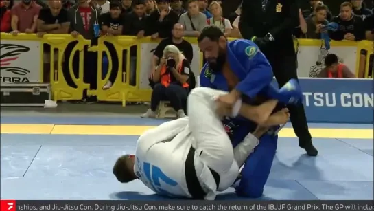 Jaime Canuto - pass and choke on #IBJJFPAN2021