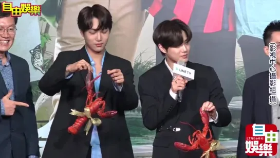 190330 Suho, Kai @ Travel The World on EXO's Ladder S2 LINE TV Press Conference in Taiwan