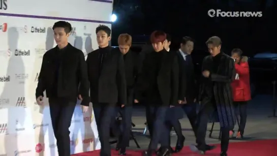 [FOCUS NEWS] 161116 EXO @ Asia Artist Award Red Carpet