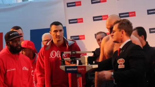 Fury v Klitschko official weigh in