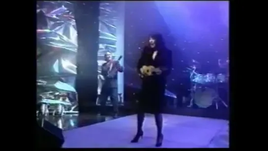 Kate Bush - Rocket Man (Wogan)