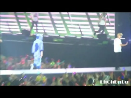 271013 [Fancam3] SMTOWN Ending - Stitch Onew @ SMTOWN Live World Tour III in Tokyo