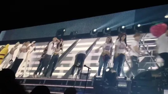 261013 [Fancam] Ending - "Hope" @ SMTOWN Live World Tour III in Tokyo